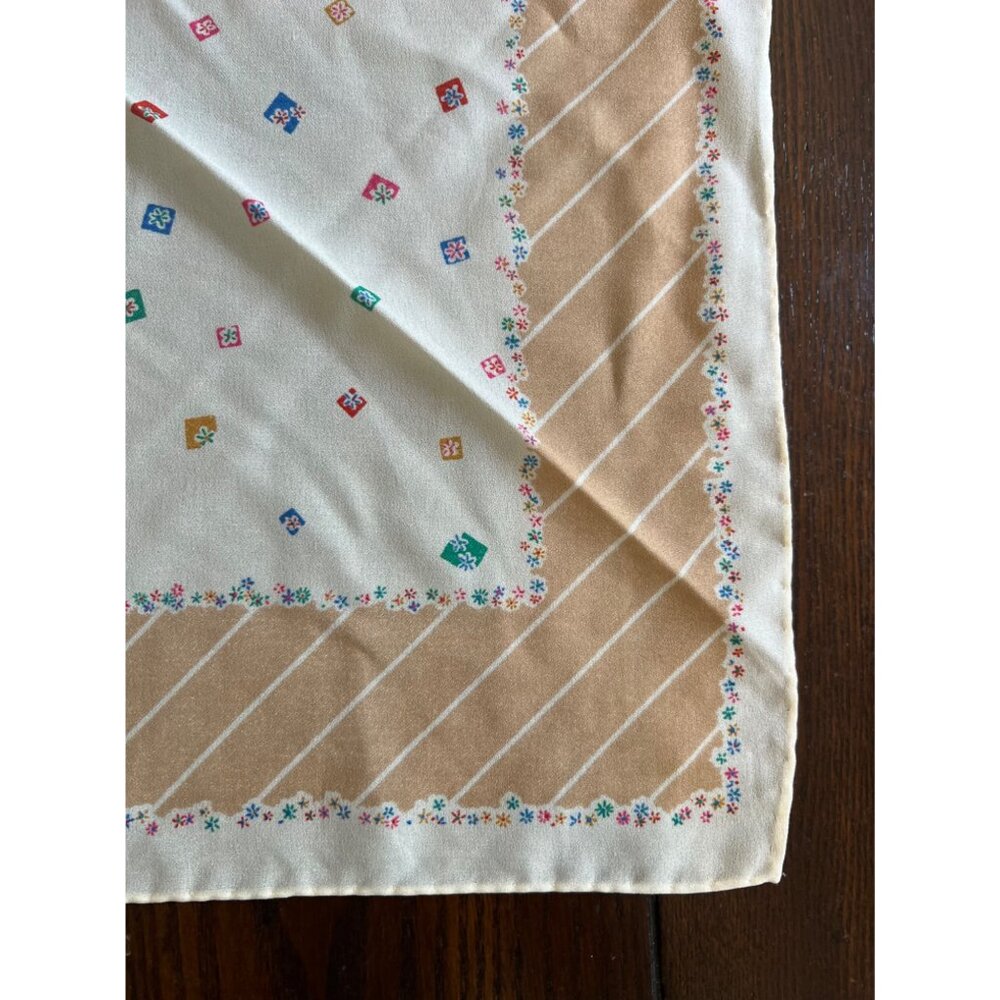 Vintage Nik-Nik Glentex Made in Italy Cream & Beige Neck Scarf 23" X 23" - Picture 2 of 7